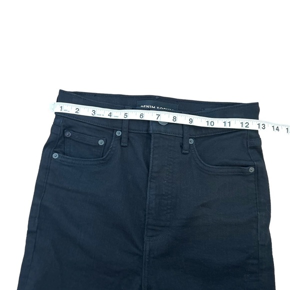 Aritzia Denim Forum The Lola High Rise Skinny Crop - Picture 14 of 16